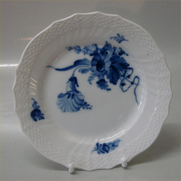 Klosterkælderen - Danish Porcelain Blue Flower braided Tableware 8167-10  Small butter pad 7.4 cm - Danish Porcelain Blue Flower braided Tableware  8167-10 Small butter pad 7.4 cm